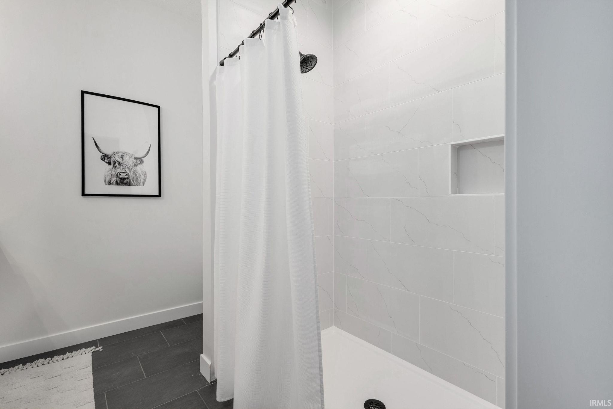 Mishawaka, Indiana 46544, United States, 3 Bedrooms Bedrooms, ,3 BathroomsBathrooms,Residential,Active,214202