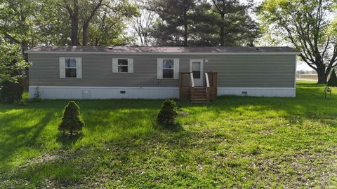 Photo of 206 E 1st Street, Burnettsville, IN 47926 (MLS # 202614917)