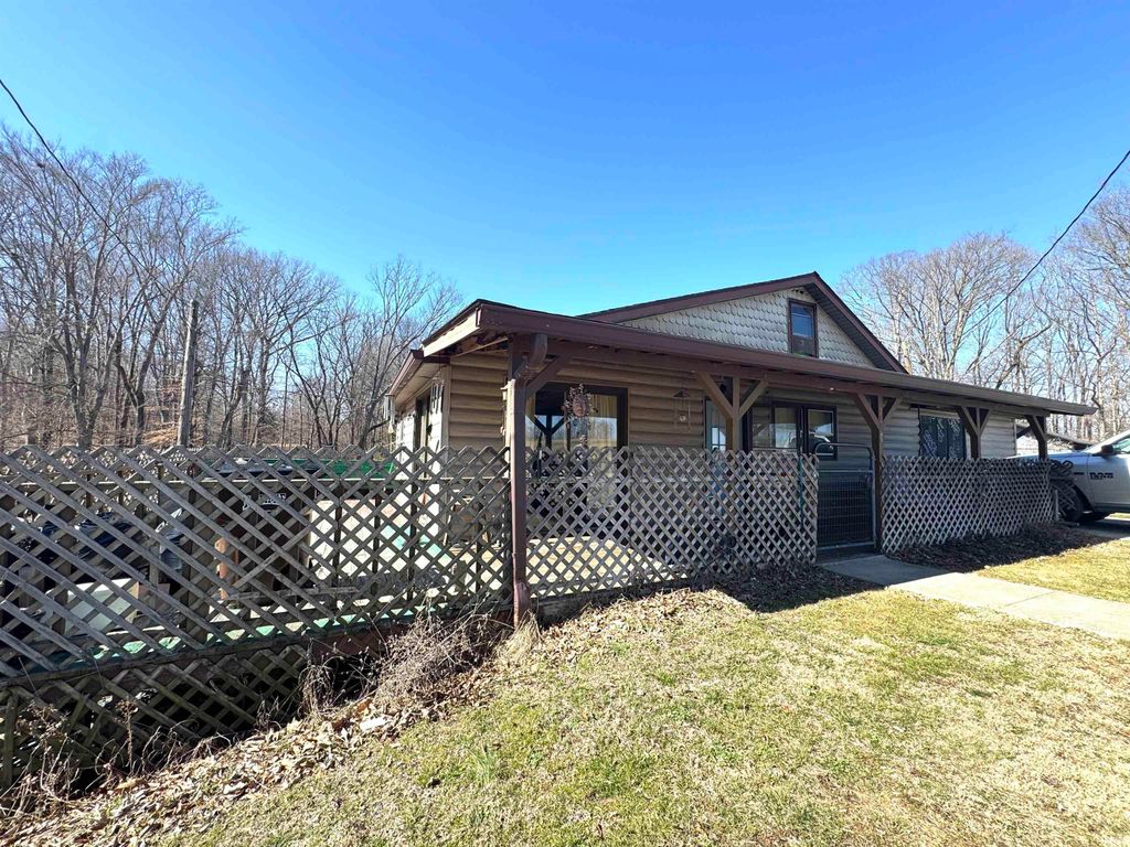 Photo of 7427 N Red Hill Road, Ellettsville, IN 47429 (MLS # 202606351)