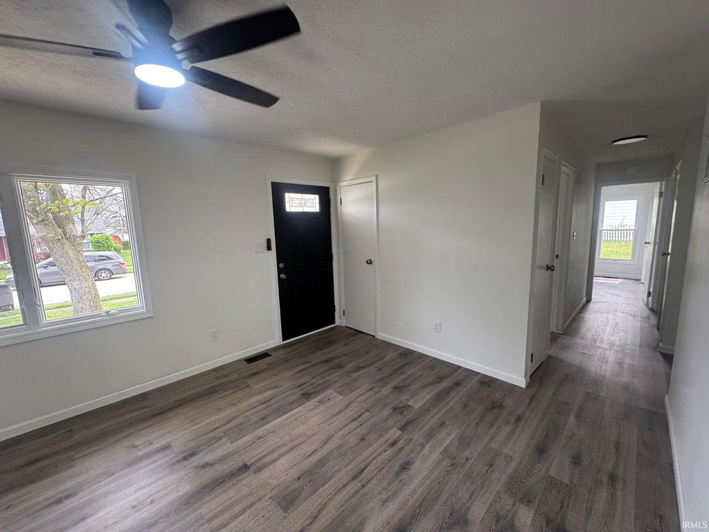 Photo of 4621 Dutches Lane, Fort Wayne, IN 46850 (MLS # 202613911)