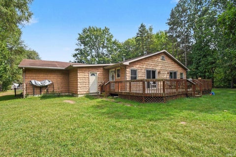 Tiny photo for 52313 County Road 113, Elkhart, IN 46514 (MLS # 202637238)
