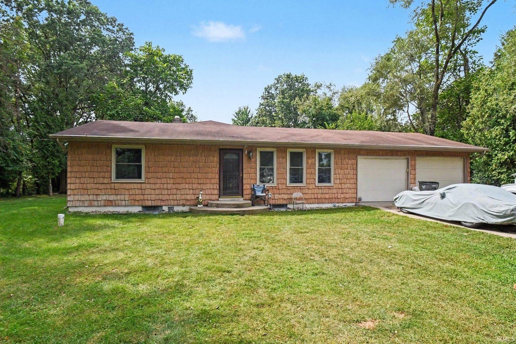 Photo of 52313 County Road 113, Elkhart, IN 46514 (MLS # 202637238)