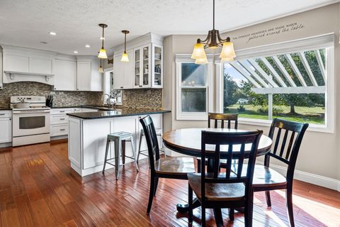 Tiny photo for 94 Steeplechase Ct Court, Lafayette, IN 47905 (MLS # 202540121)