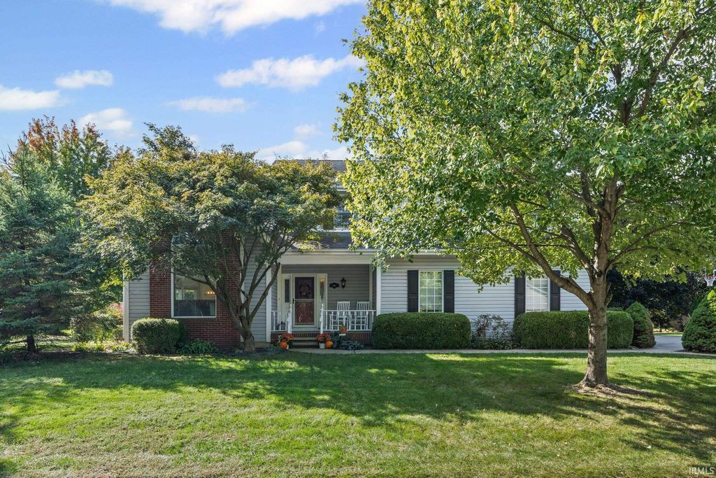 Photo of 94 Steeplechase Ct Court, Lafayette, IN 47905 (MLS # 202540121)