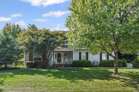 Photo of 94 Steeplechase Ct Court, Lafayette, IN 47905 (MLS # 202540121)