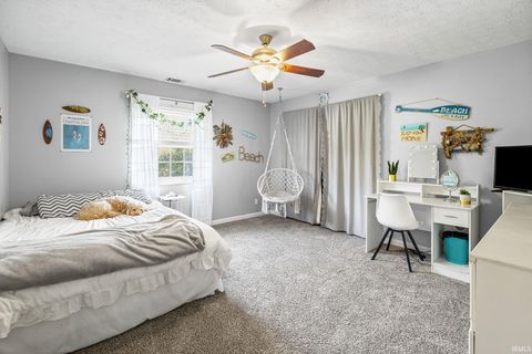 Tiny photo for 94 Steeplechase Ct Court, Lafayette, IN 47905 (MLS # 202540121)