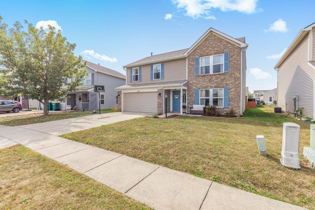 Photo of 1540 Round Lake Court, Lebanon, IN 46052 (MLS # 202544925)