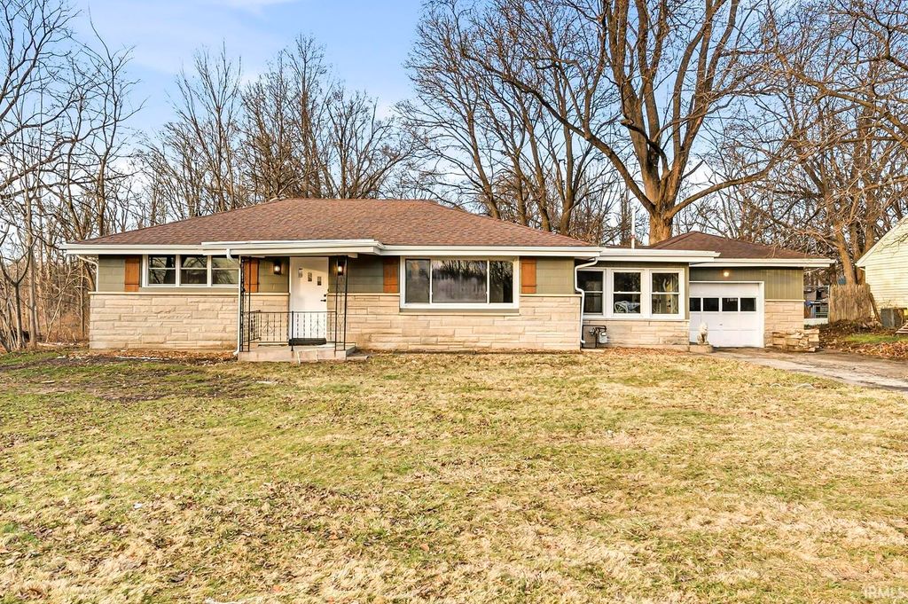 Photo of 20479 Roosevelt Road, South Bend, IN 46614 (MLS # 202549668)