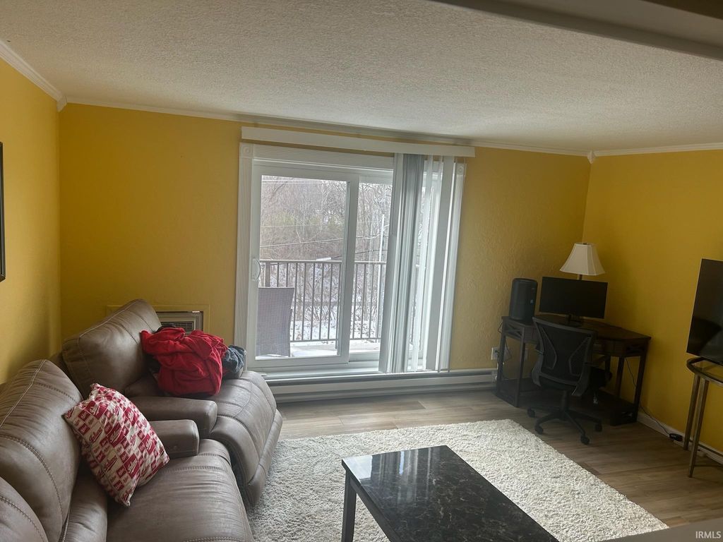 Photo of 2937 Westbrook Drive #A-412, Fort Wayne, IN 46805 (MLS # 202610813)