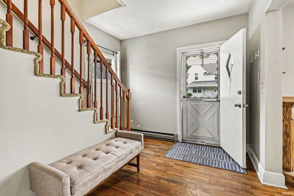 Photo of 1013 S 34th Street, South Bend, IN 46615 (MLS # 202624431)