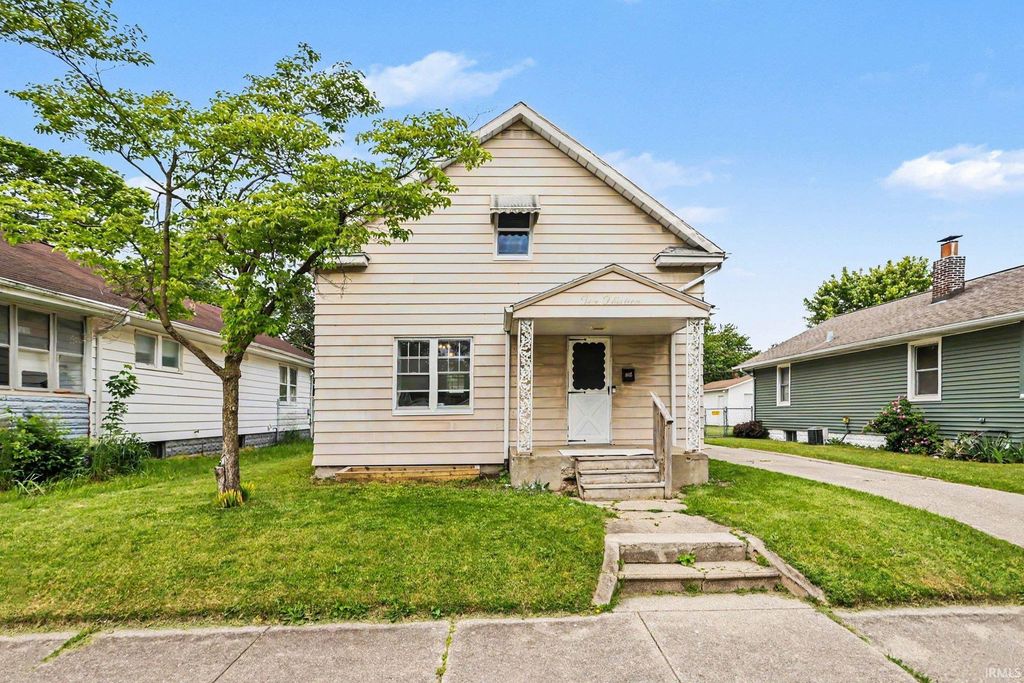 Photo of 1013 S 34th Street, South Bend, IN 46615 (MLS # 202624431)