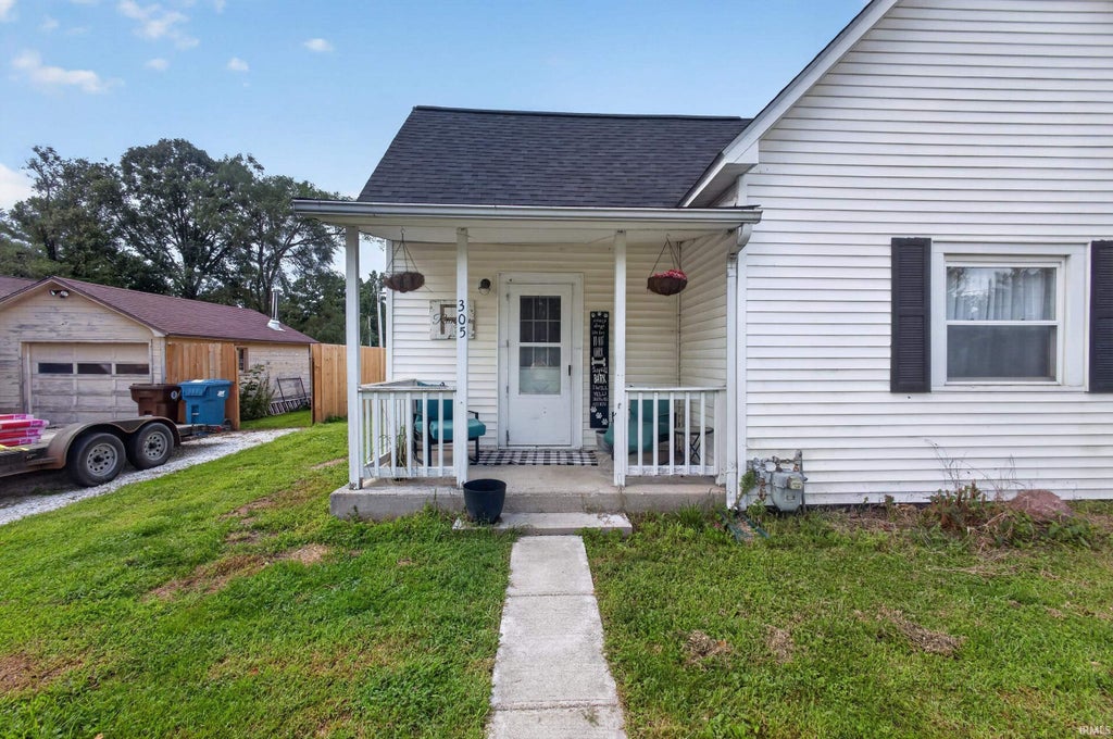 Photo of 305 E Luin Street, Oxford, IN 47971 (MLS # 202633883)