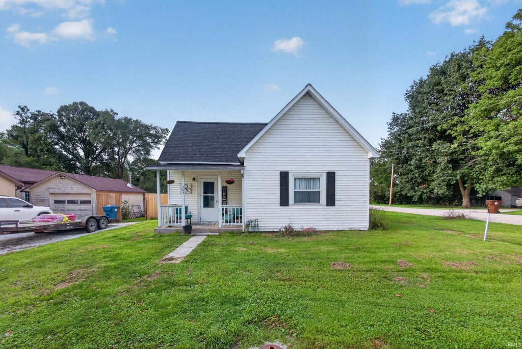 Photo of 305 E Luin Street, Oxford, IN 47971 (MLS # 202633883)