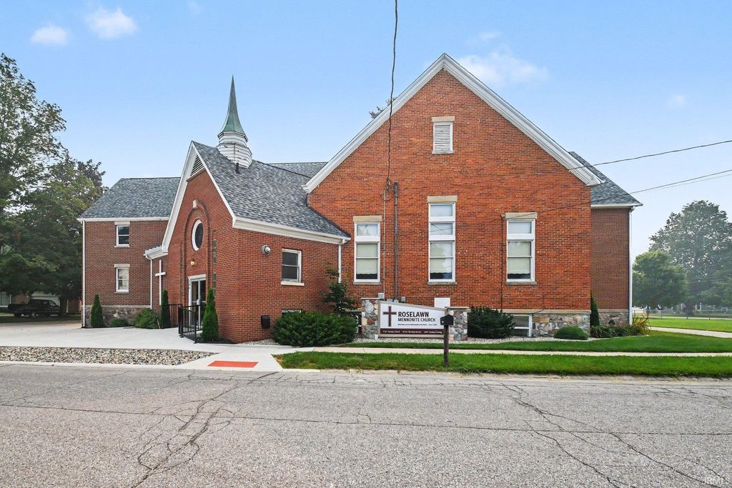 Photo of 206 Mill Street, Middlebury, IN 46540 (MLS # 202628997)