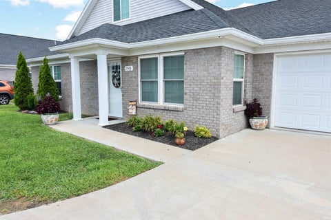 Tiny photo for 2543 Pecan Trace Trce, Evansville, IN 47715 (MLS # 202634089)