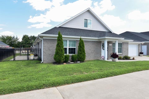 Tiny photo for 2543 Pecan Trace Trce, Evansville, IN 47715 (MLS # 202634089)