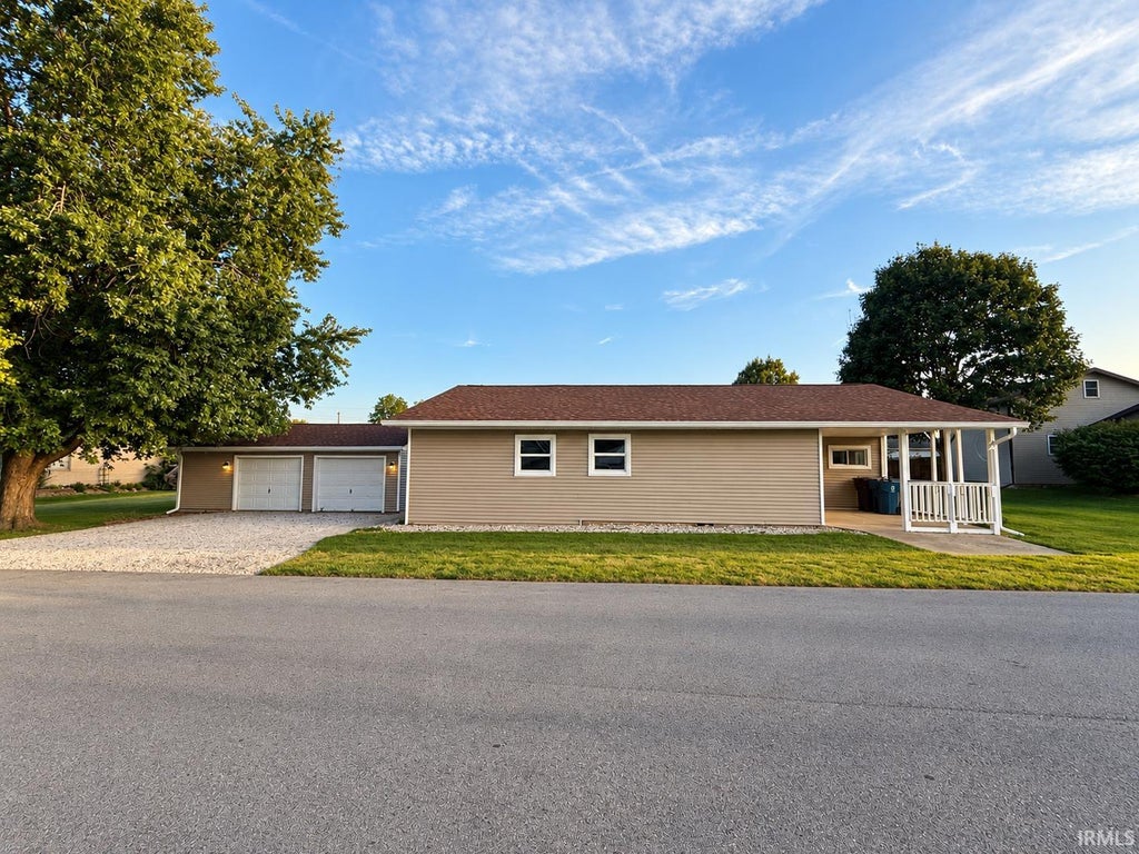 Photo of 312 E North C Street, Gas City, IN 46933 (MLS # 202638068)