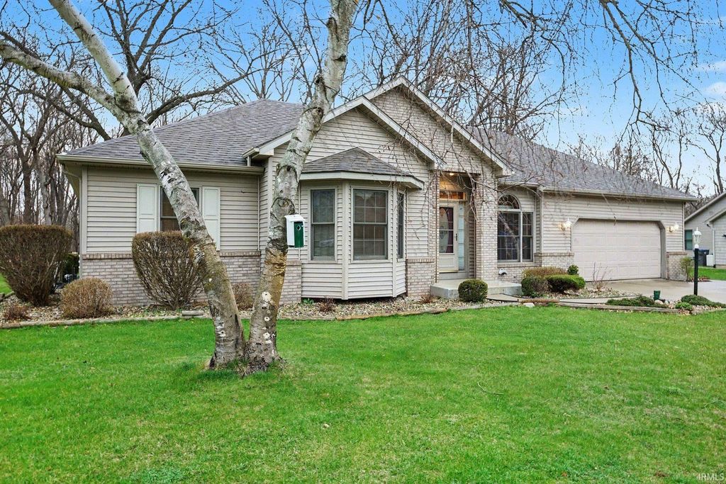 Photo of 53882 Barrington Lane, Bristol, IN 46507 (MLS # 202611175)