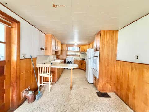 Tiny photo for 1527 High Street, Logansport, IN 46947 (MLS # 202626741)