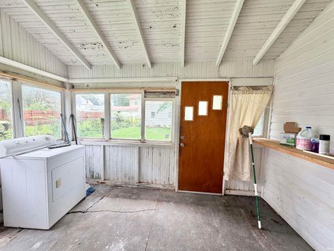 Tiny photo for 1527 High Street, Logansport, IN 46947 (MLS # 202626741)