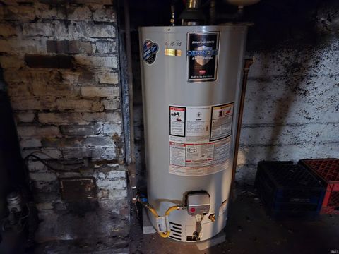 Tiny photo for 1007 N 10th Street, Vincennes, IN 47591 (MLS # 202548091)