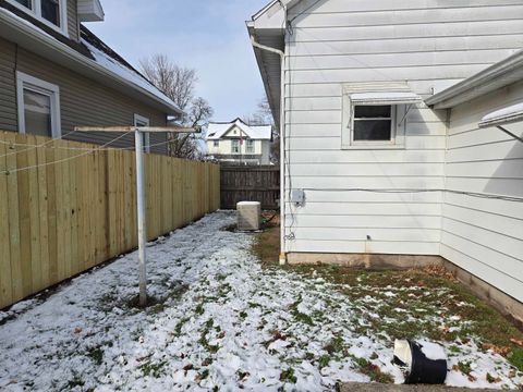 Tiny photo for 1007 N 10th Street, Vincennes, IN 47591 (MLS # 202548091)