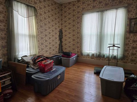 Tiny photo for 1007 N 10th Street, Vincennes, IN 47591 (MLS # 202548091)