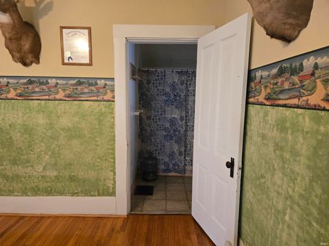 Tiny photo for 1007 N 10th Street, Vincennes, IN 47591 (MLS # 202548091)