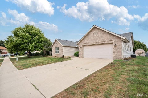 Tiny photo for 2532 LAUREN Lane, Kokomo, IN 46901 (MLS # 202639215)