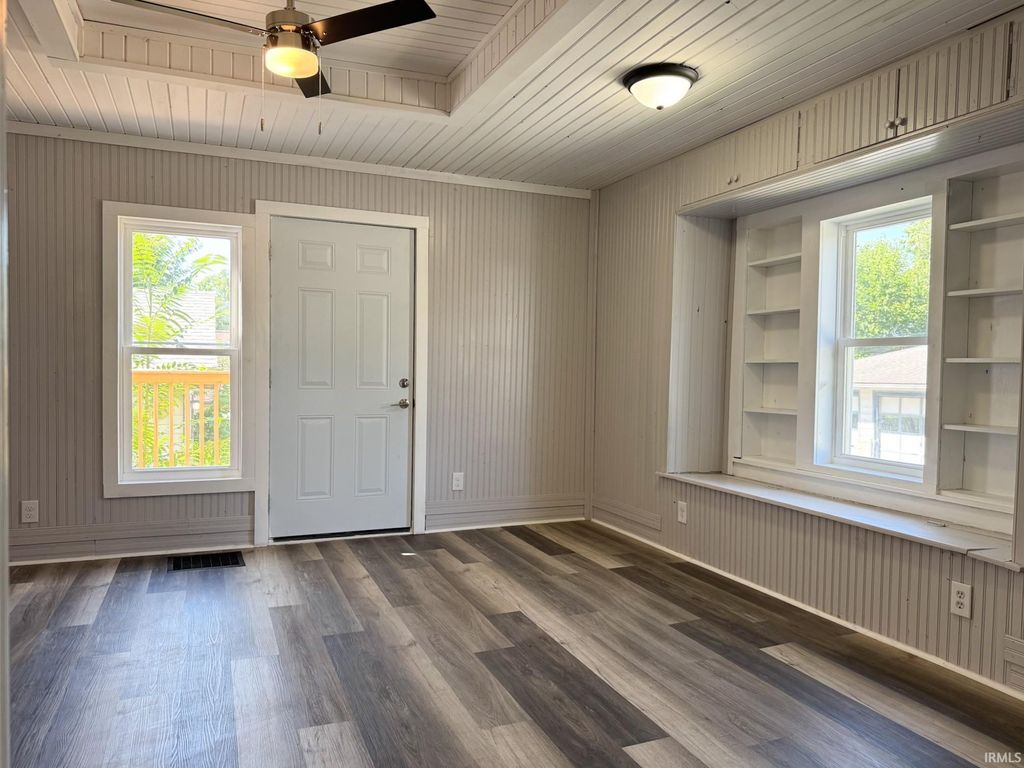 Photo of 811 W FOSTER Street, Kokomo, IN 46902 (MLS # 202605365)