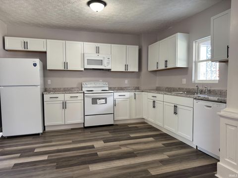 Tiny photo for 811 W FOSTER Street, Kokomo, IN 46902 (MLS # 202605365)