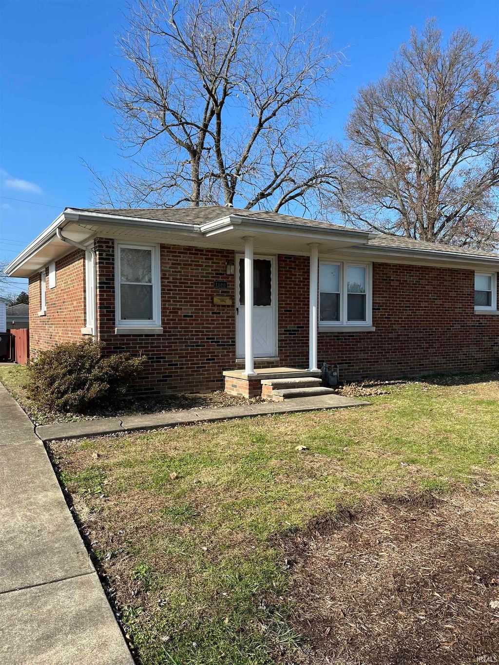 Photo of 1300 N Villa Drive, Evansville, IN 47711 (MLS # 202548251)