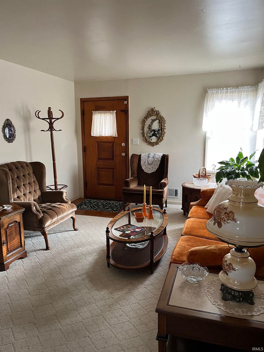 Photo of 1300 N Villa Drive, Evansville, IN 47711 (MLS # 202548251)