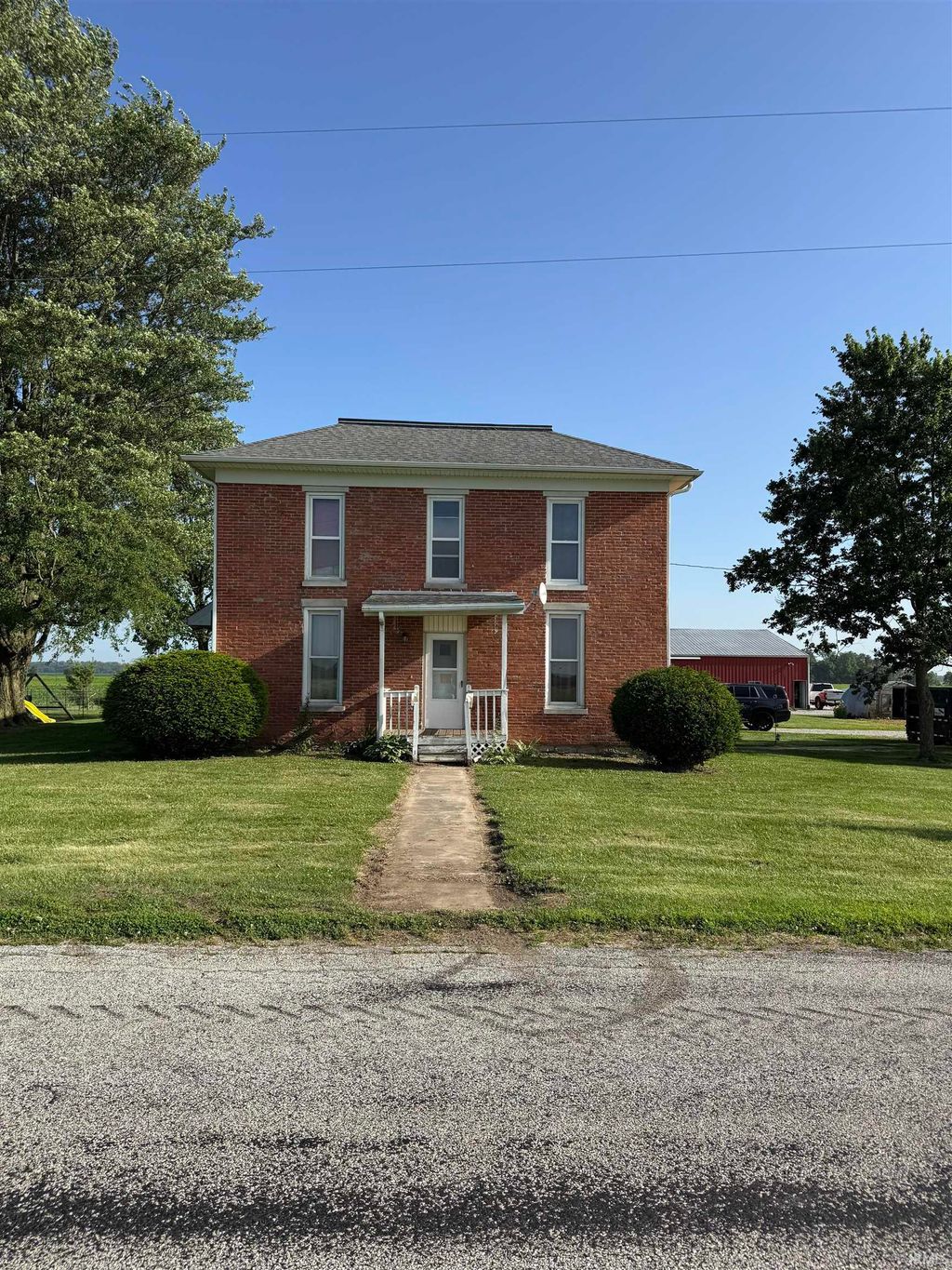 Photo of 721 E 100 S, Huntington, IN 46750 (MLS # 202626175)