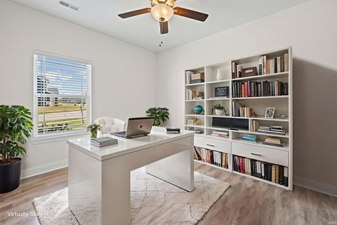 Tiny photo for 532 Bearsden Lane, Lafayette, IN 47905 (MLS # 202543409)