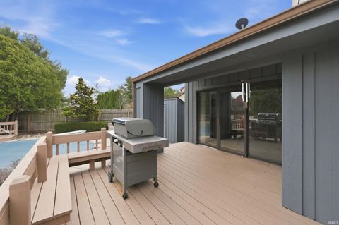 Tiny photo for 818 Columbine Circle, Auburn, IN 46706 (MLS # 202611095)