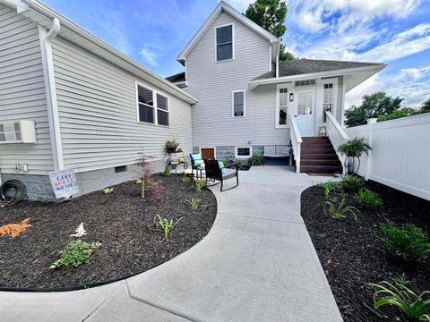 Tiny photo for 602 E Main Street, Boonville, IN 47601 (MLS # 202622420)
