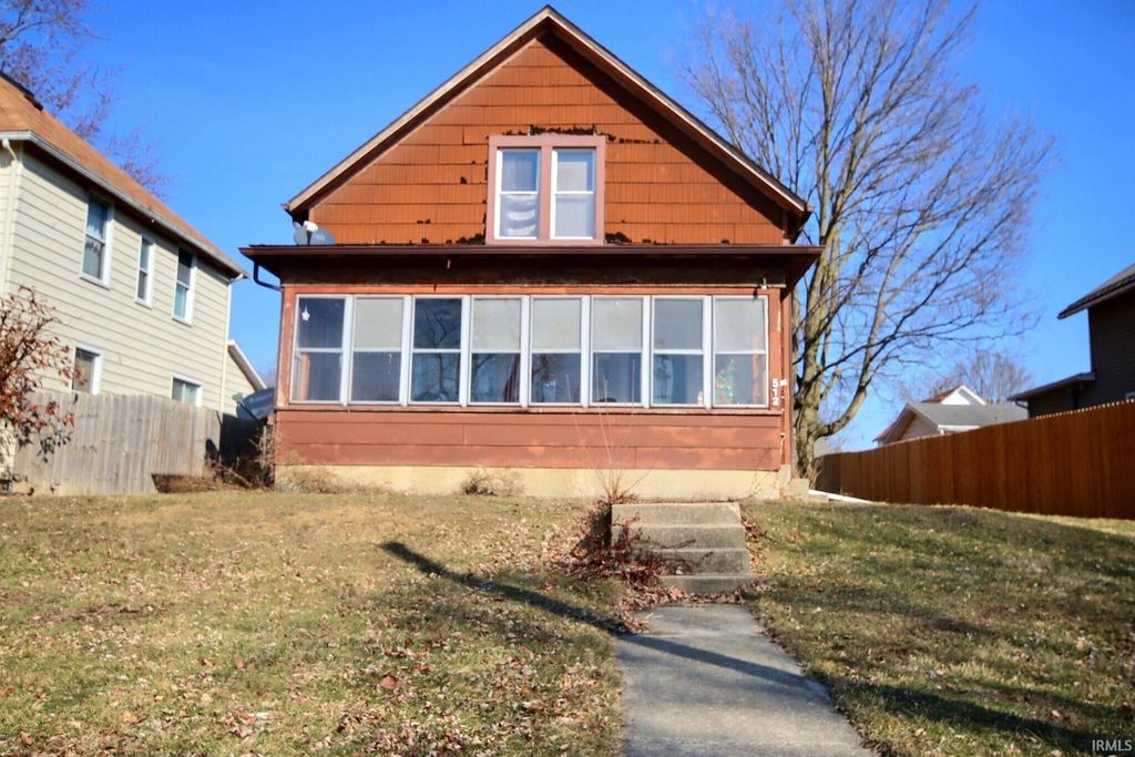 Photo of 512 W Ellsworth Street, Columbia City, IN 46725 (MLS # 202607780)