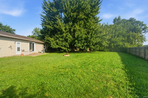 Tiny photo for 50 Carolyn Court, Lafayette, IN 47909 (MLS # 202627590)