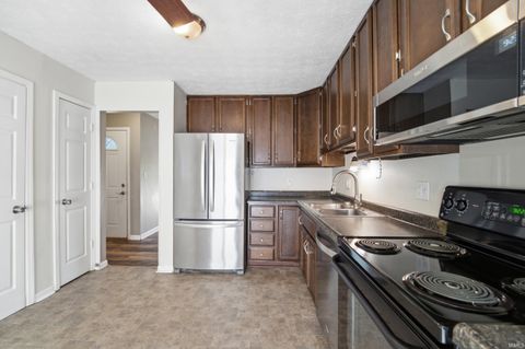 Tiny photo for 50 Carolyn Court, Lafayette, IN 47909 (MLS # 202627590)