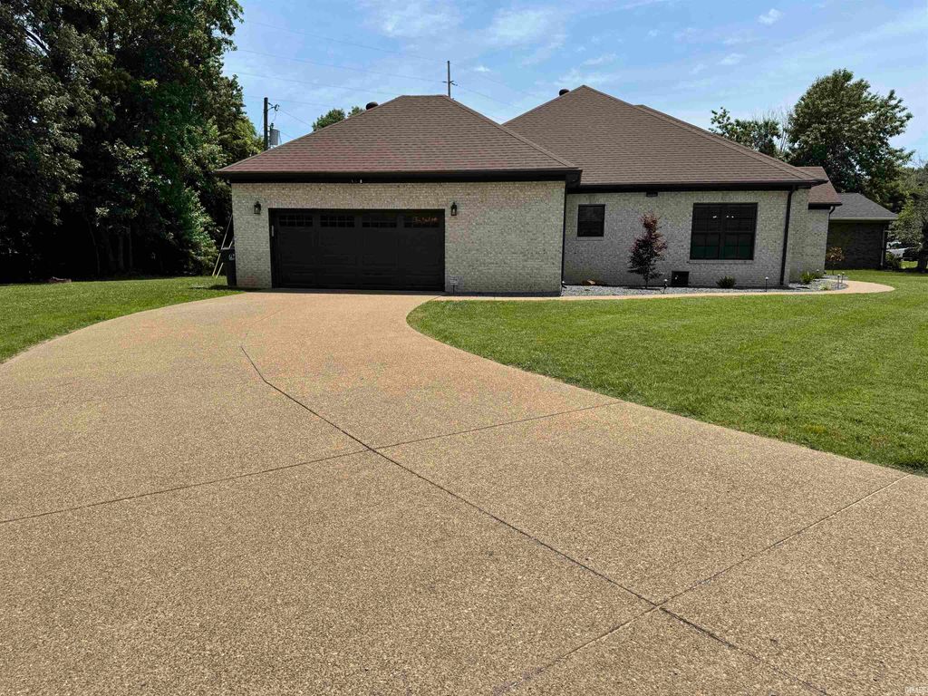 Photo of 4244 Meadowbrook Lane, Evansville, IN 47630 (MLS # 202625056)