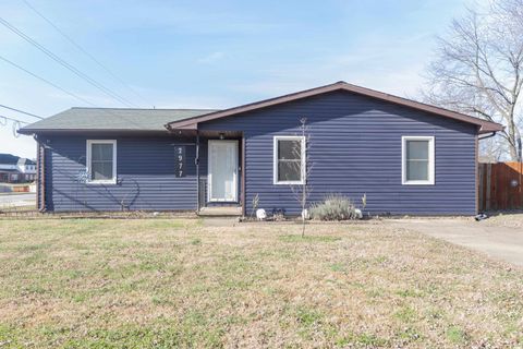 Photo of 2977 Jerrald Drive, Newburgh, IN 47630 (MLS # 202600345)