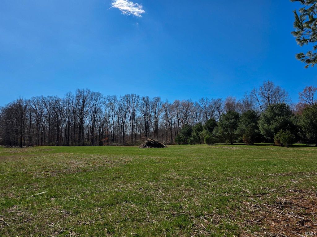 Photo of 4268 E Farr Road, Bloomington, IN 47408 (MLS # 202608396)