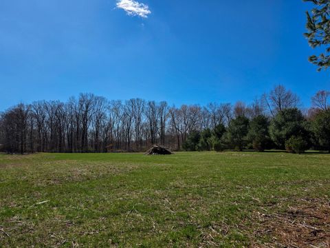 Photo of 4268 E Farr Road, Bloomington, IN 47408 (MLS # 202608396)