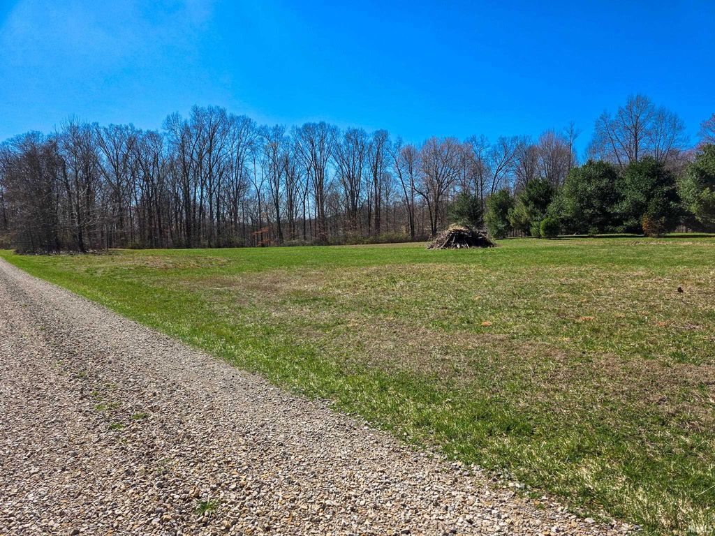 Photo of 4268 E Farr Road, Bloomington, IN 47408 (MLS # 202608396)