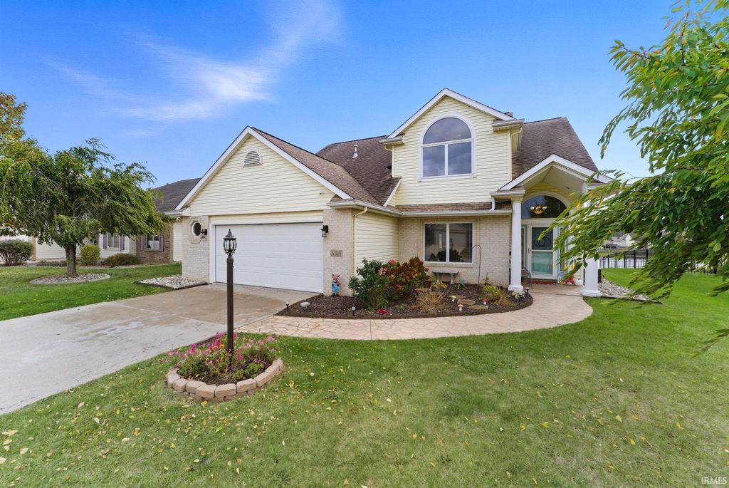 Photo of 8521 Forsythia Court, Fort Wayne, IN 46818 (MLS # 202542784)