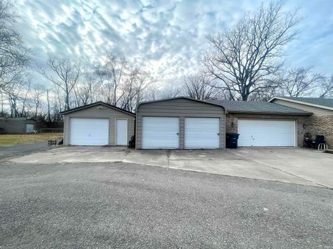 Tiny photo for 2101 W 16th Street, Muncie, IN 47302 (MLS # 202605696)