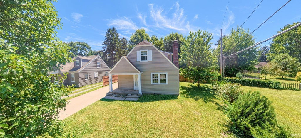 Photo of 1128 Somerset Lane, Fort Wayne, IN 46805 (MLS # 202627841)