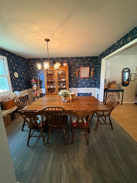 Tiny photo for 410 Inglenook Place, Angola, IN 46703 (MLS # 202637779)