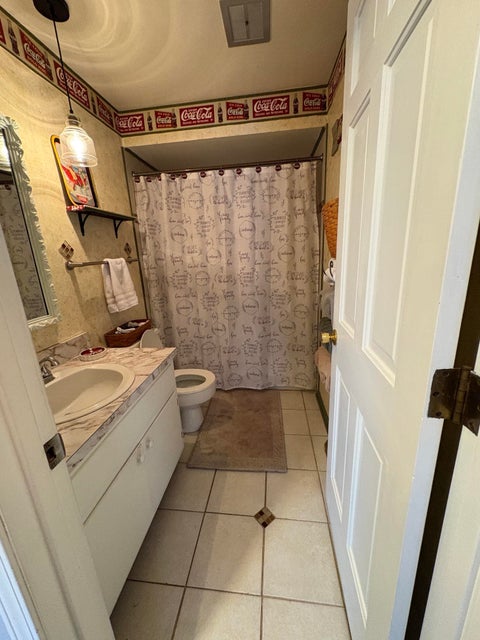 Tiny photo for 410 Inglenook Place, Angola, IN 46703 (MLS # 202637779)